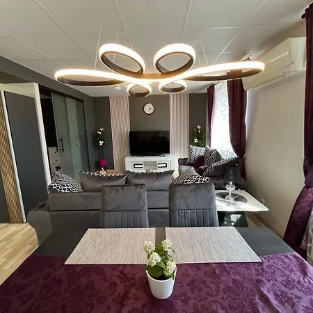 Tenno 3 Apartament *