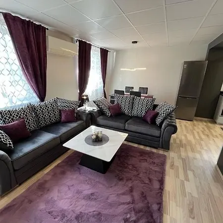 Apartament Tenno 3 *